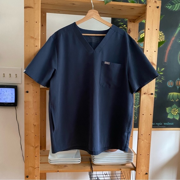 FIGS Slate Blue Chisec Three Pocket Scrub Top XXL - Picture 4 of 14